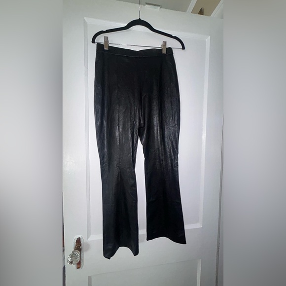 Amanda Uprichard Pants - Womens Amanda Uprichard Faux Leather cropped Pants black NWT sz SM inseam 26”